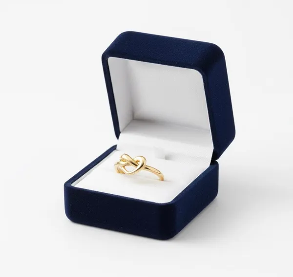 Gold_Intertwined_Promise_Ring_For_Women